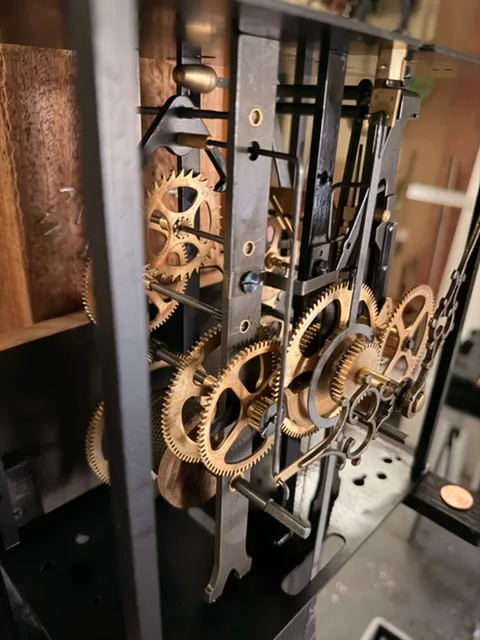 Mouvement de comtoise en cours de restauration